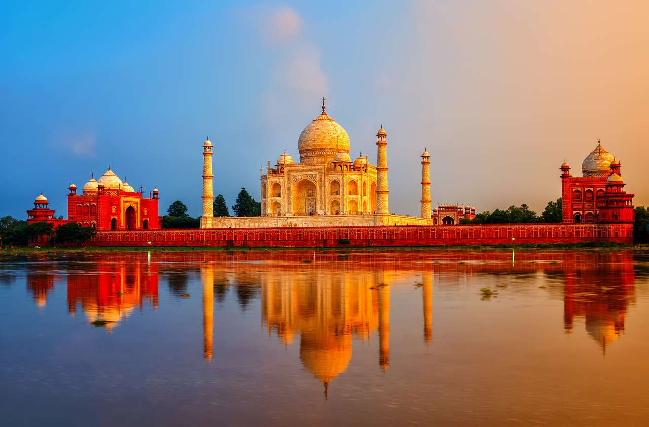 Taj Mahal, Agra, Indie puzzle online