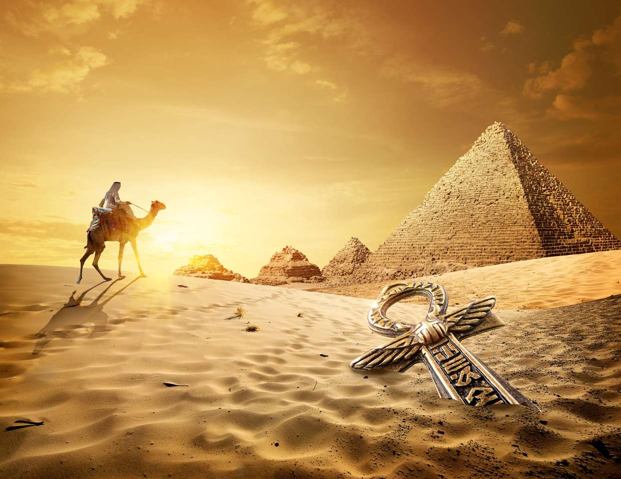 Piramidy i krzyż ankh puzzle online