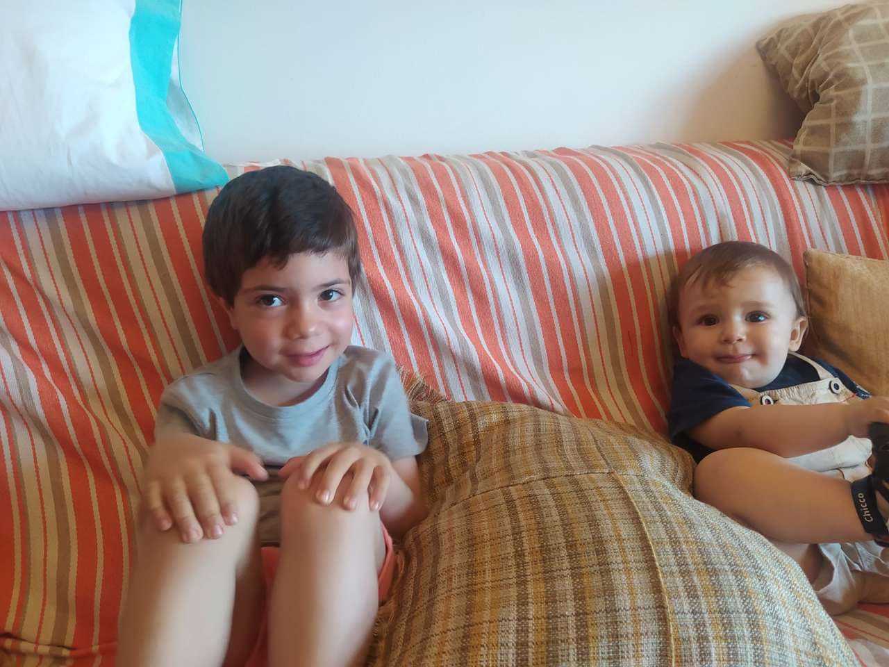 Kuzyni Manuel i Lucas puzzle online