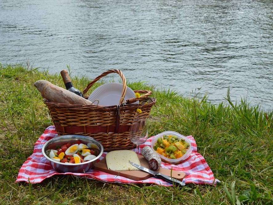 Piknik nad wodą puzzle online