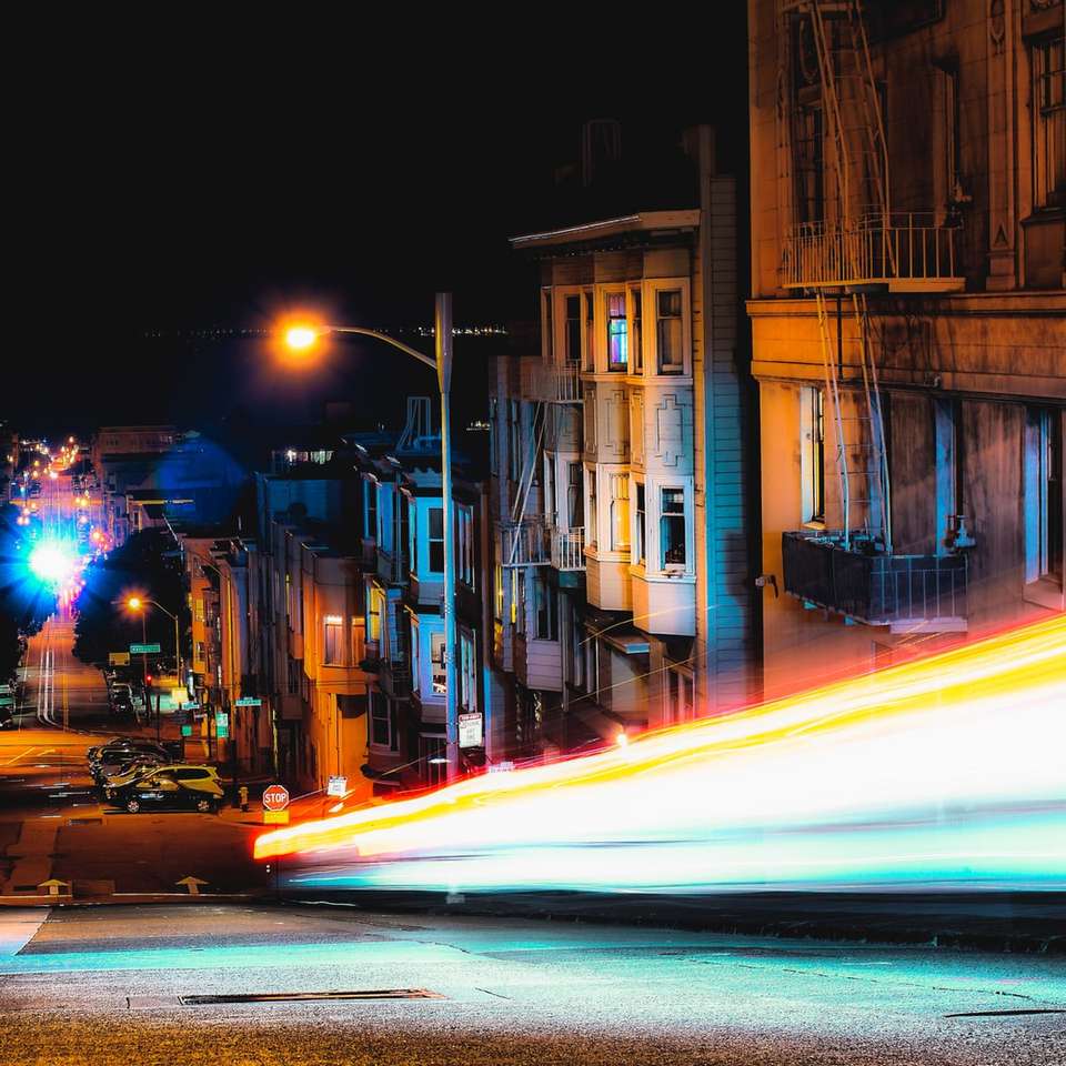 Zdjęcie upływu czasu ulicy w nocy puzzle online
