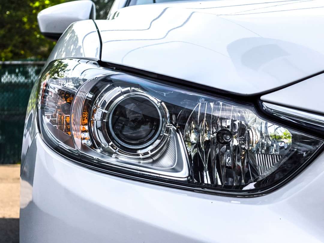 niesparowana żarówka reflektora pojazdu puzzle online