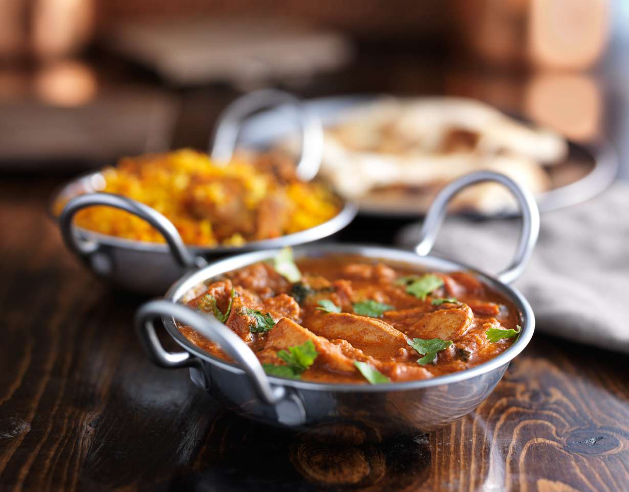 Curry z kurczaka indyjskiego masła w naczyniu Balti puzzle online