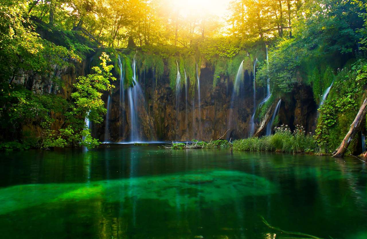 Piękny park Plitvice w Chorwacji puzzle online
