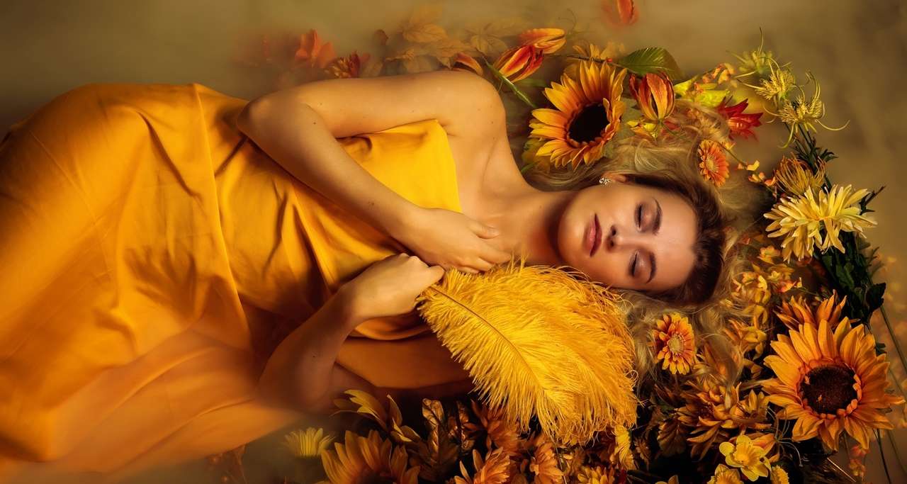 Śpiąca kobieta w słonecznikach puzzle online