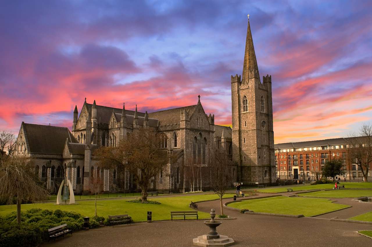 Świątynia Saint Patrick w Dublinie, Irlandia. puzzle online