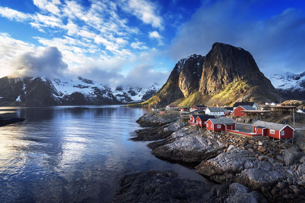 Chata rybacka o zachodzie słońca - Lofoty, Norwegia puzzle online
