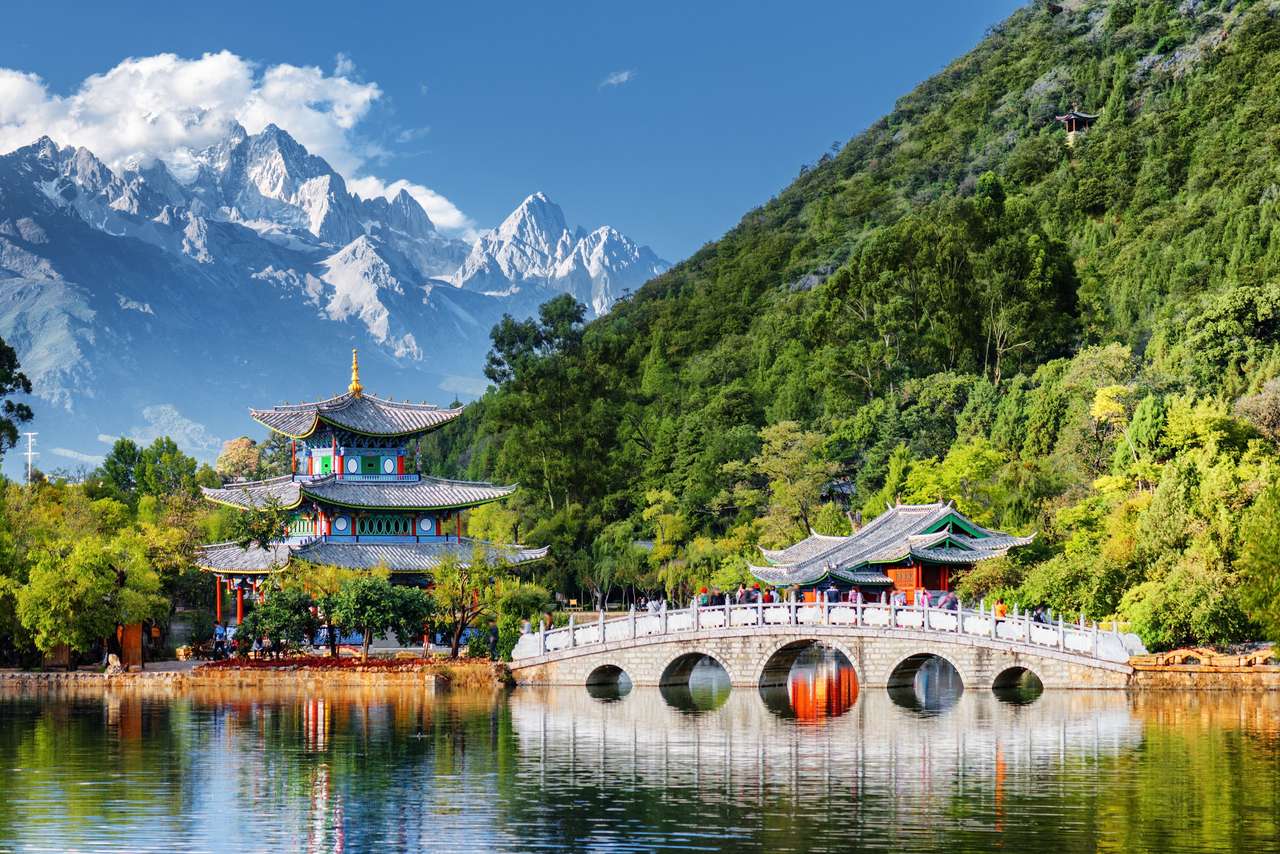 Jade Dragon Snow Mountain, Lijiang, Chiny puzzle online
