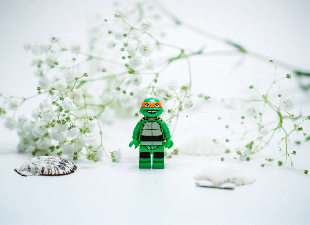 Minifig Lego na pokryte śniegiem puzzle online