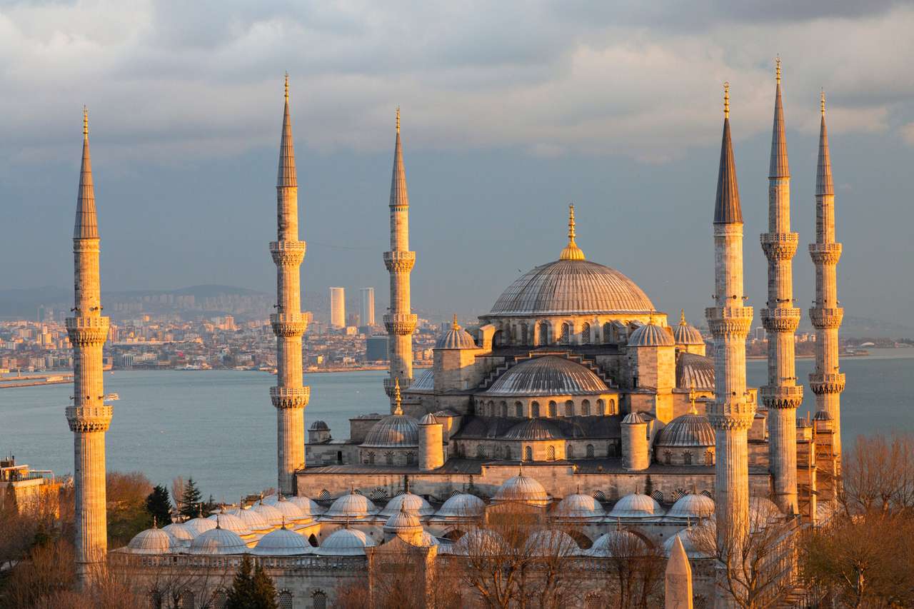 Błękitny meczet przy zmierzchem w Stambule, Turcja puzzle online