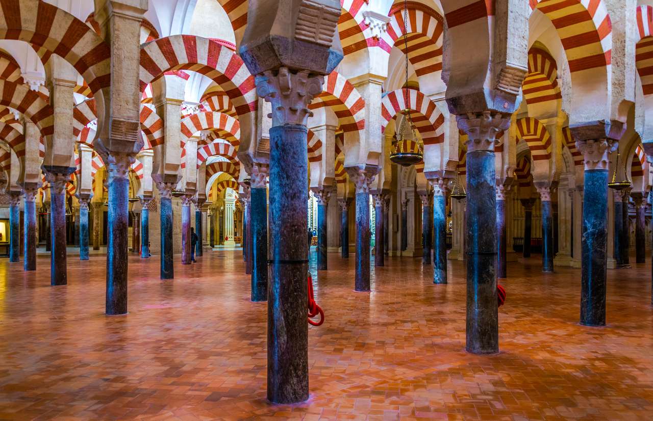 Łuki i filary Mezquita puzzle online