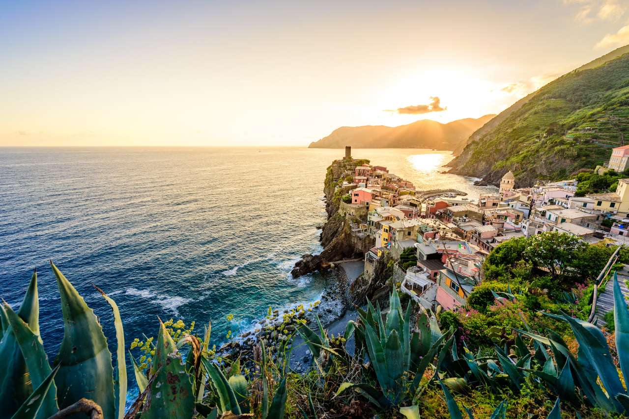 Vernazza - Village of Cinque Terre National Park puzzle online