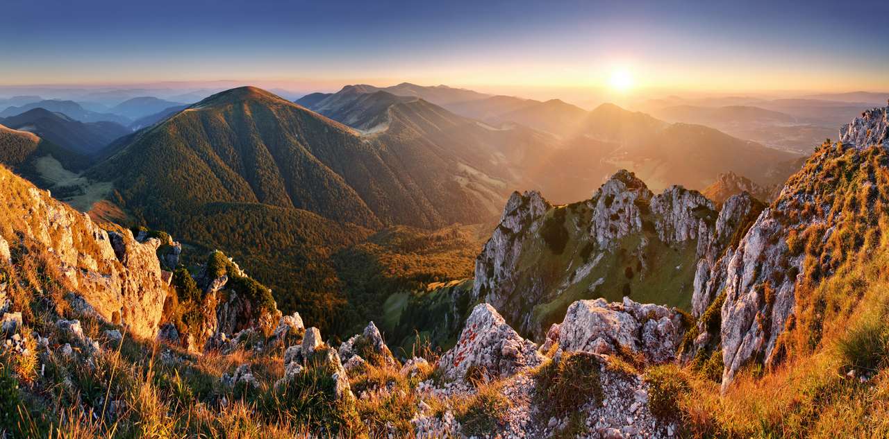 Słowacja szczyt Rozsutec o zachodzie słońca - panorama puzzle online