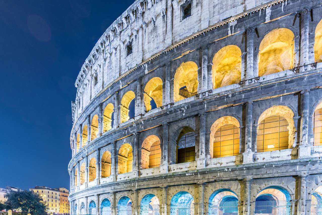 Koloseum wieczorem puzzle online
