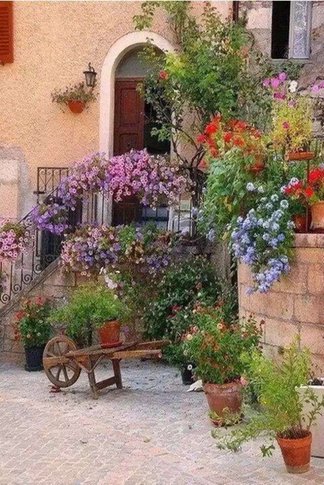 Haus mit Blumen Puzzle
