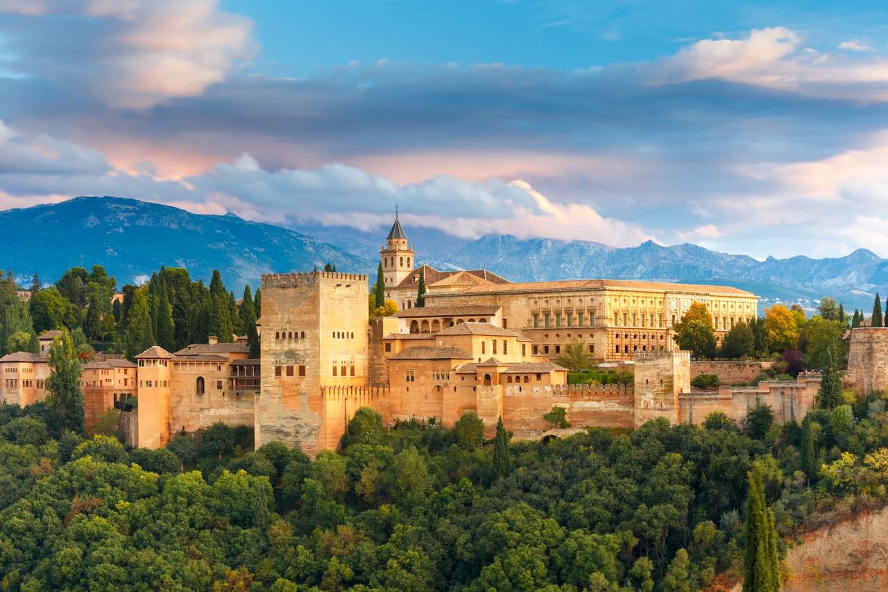 Alhambra w Granadzie puzzle online