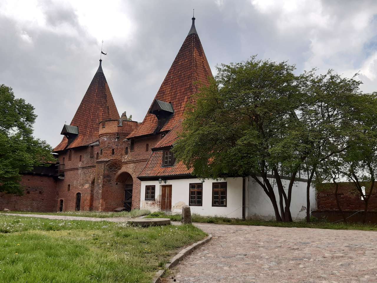 domek na terenia zamku w Malborku puzzle online