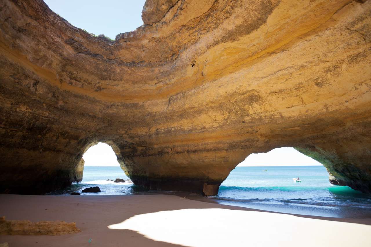 Plaża Benagil w Algarve, Portugalia puzzle online