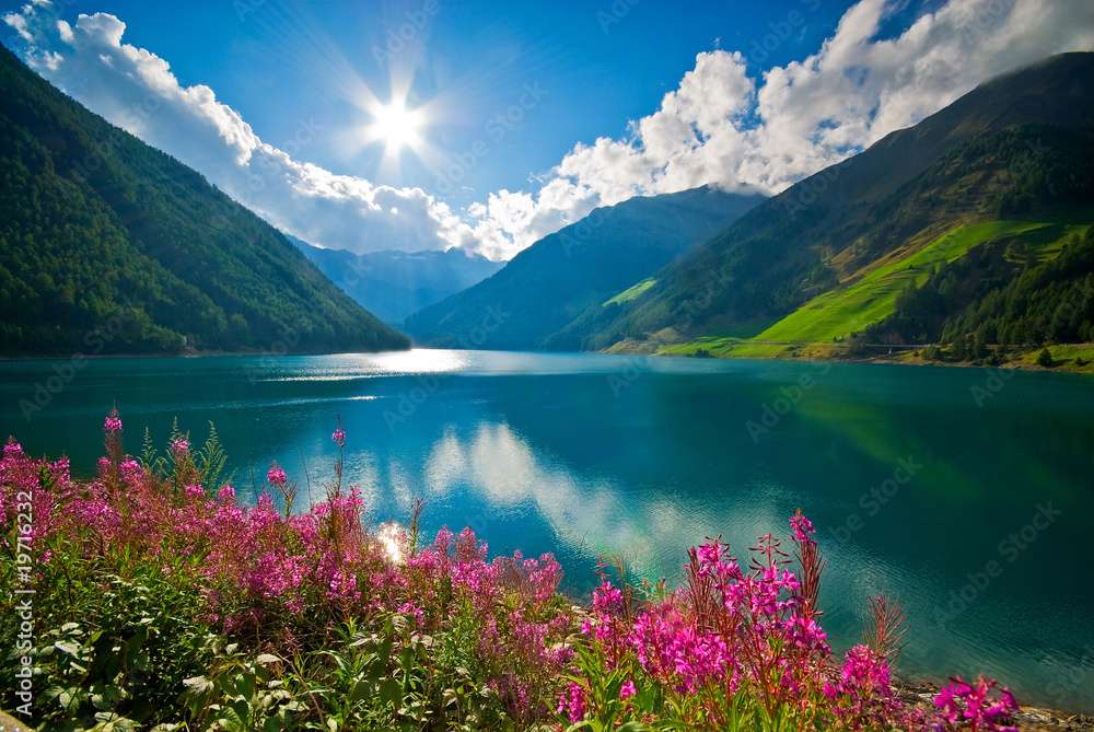 Górskie jezioro w Bolzano puzzle online