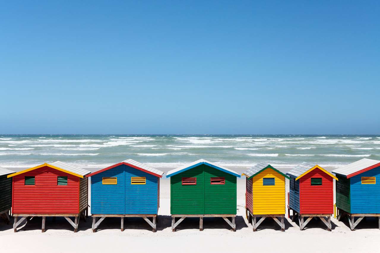 Kolorowe domki na plaży na plaży puzzle online