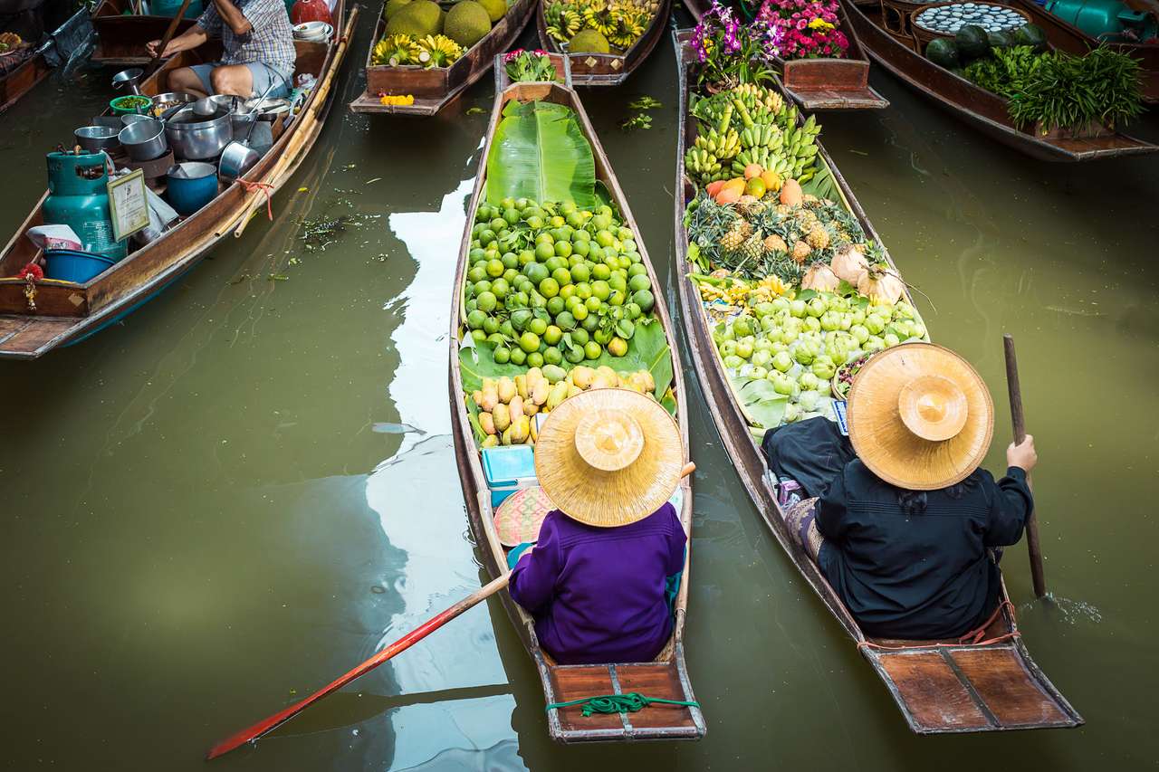 Pływający targ w Tajlandii puzzle online