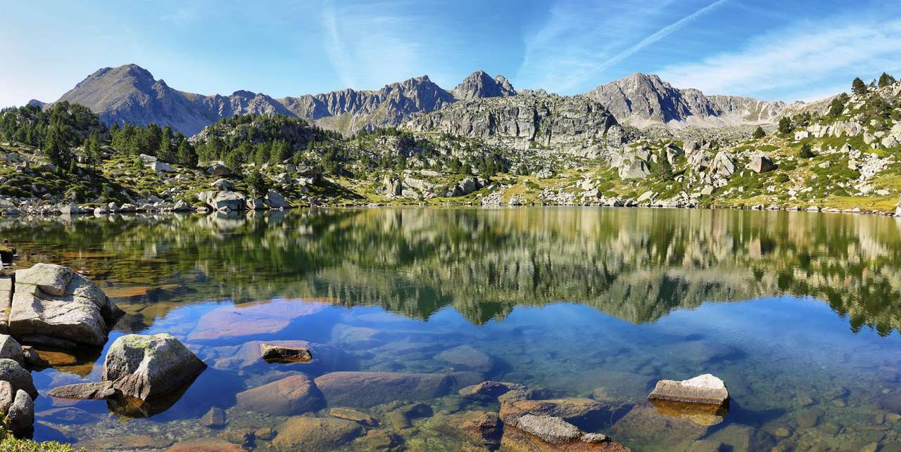 Jezioro w Collada de Pessons, Pireneje. Andora. puzzle online