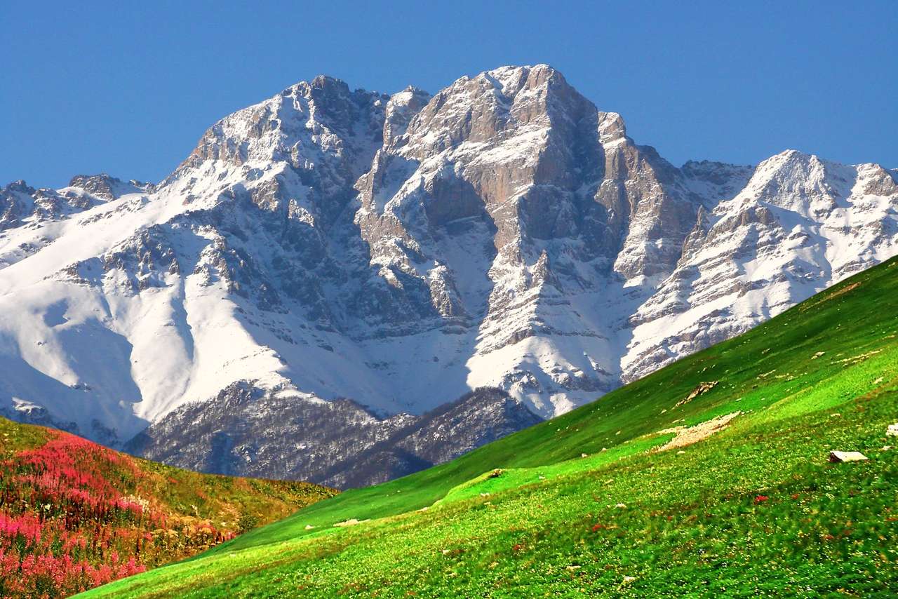 Góry Kaukazu w Armenii w jesienny dzień puzzle online
