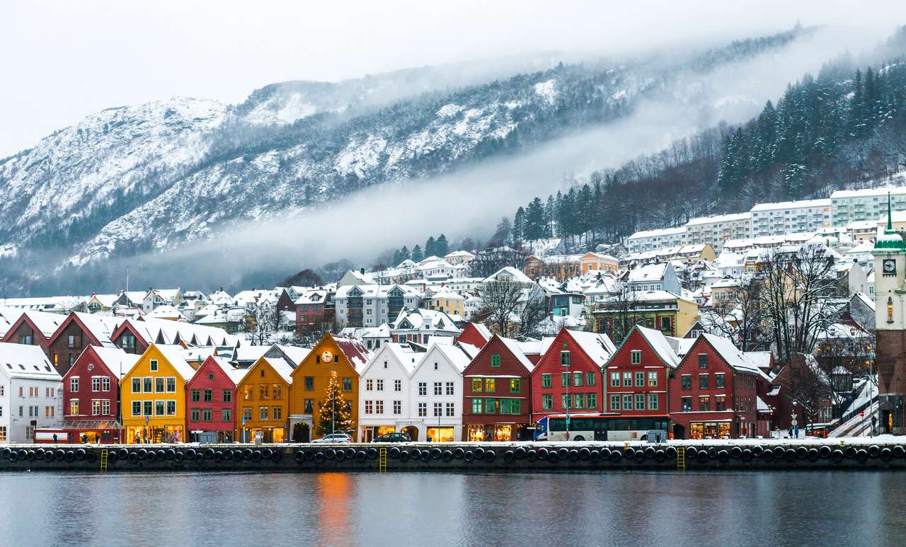 Widok na Brugię w Bergen, Norwegia puzzle online