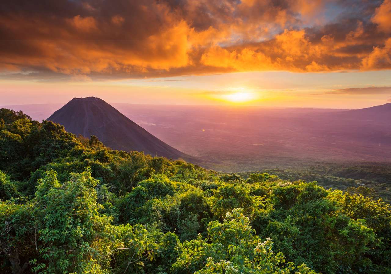 Park Narodowy Cerro Verde w Salwadorze puzzle online