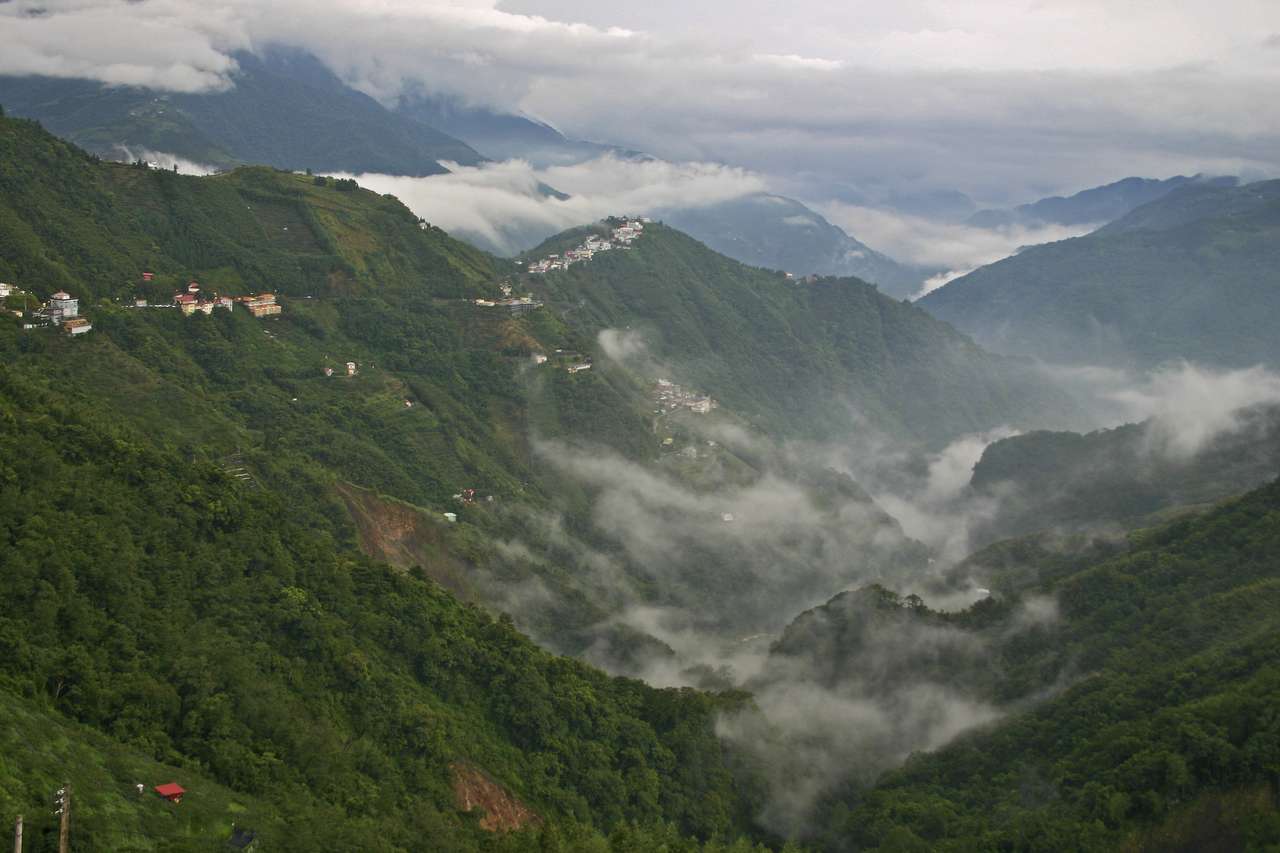 Beiheng Upper Baling Mountain Chmury Tajwan puzzle online
