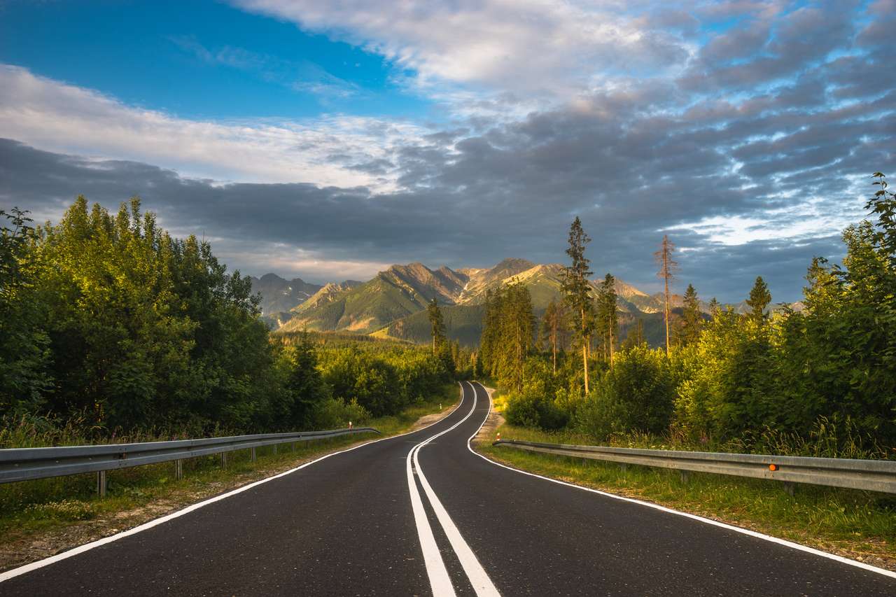 asfaltowa droga w górach.Tatry, Polska puzzle online