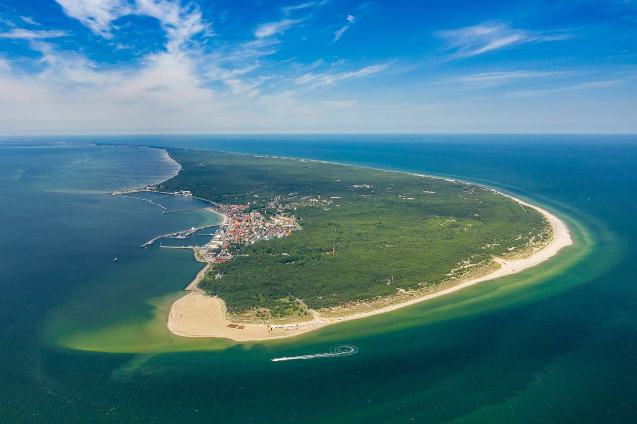 Widok z lotu ptaka na Półwysep Helski w Polsce, Morze Bałtyckie puzzle online