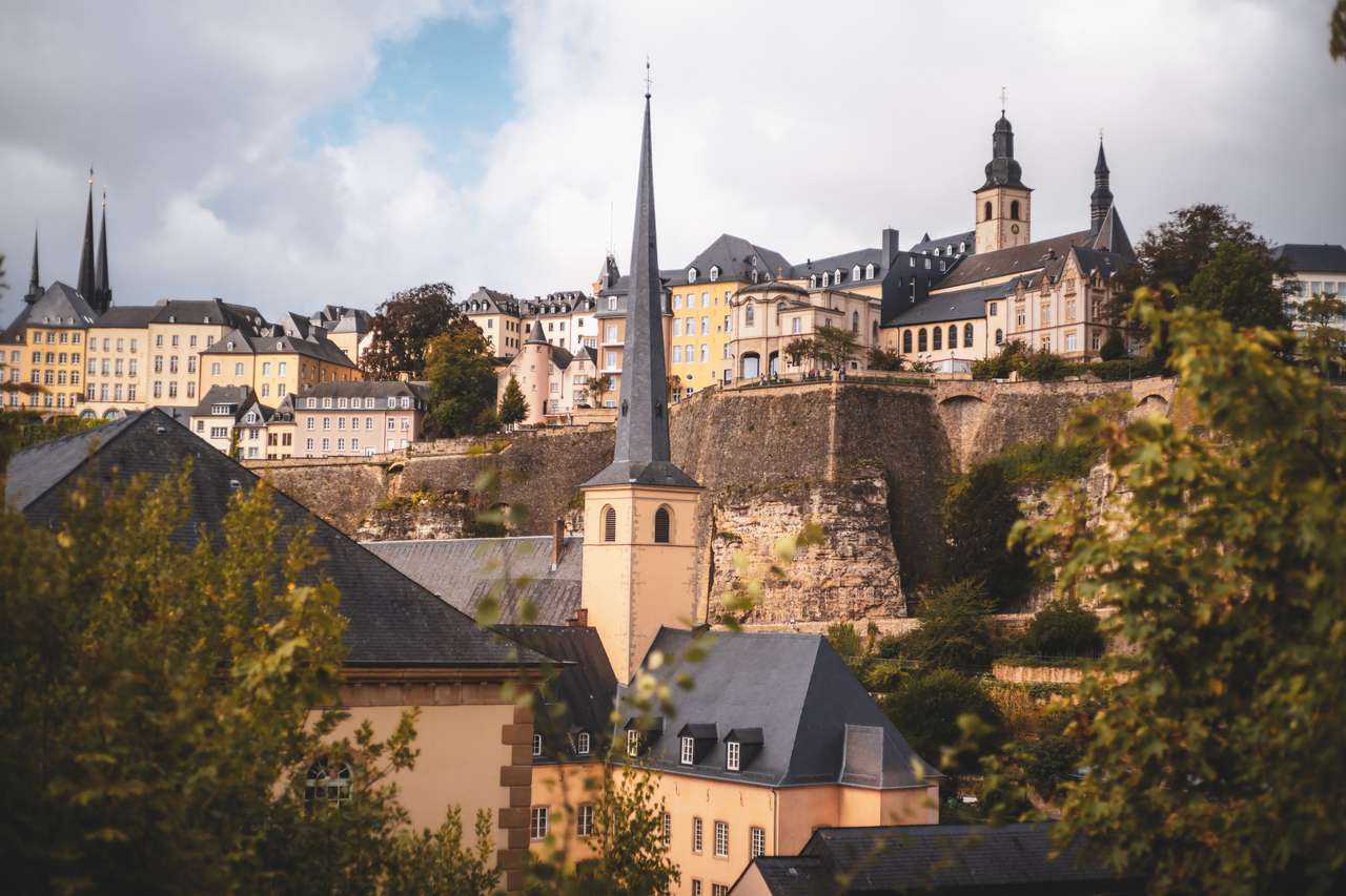 Splendida vista sulla città vecchia di Lussemburgo puzzle