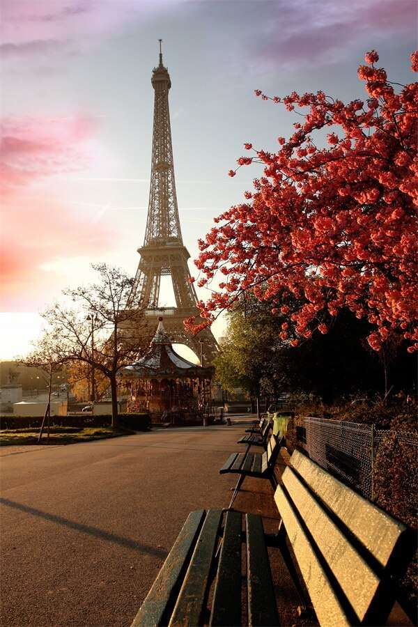 Paryż jesienią- Wieża Eiffla puzzle online