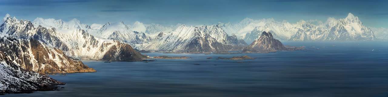Panorama archipelagu gór Lofoty zimą, Norwegia puzzle online