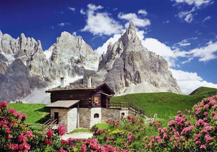 Dom w Dolomitach we włoskich górach puzzle online