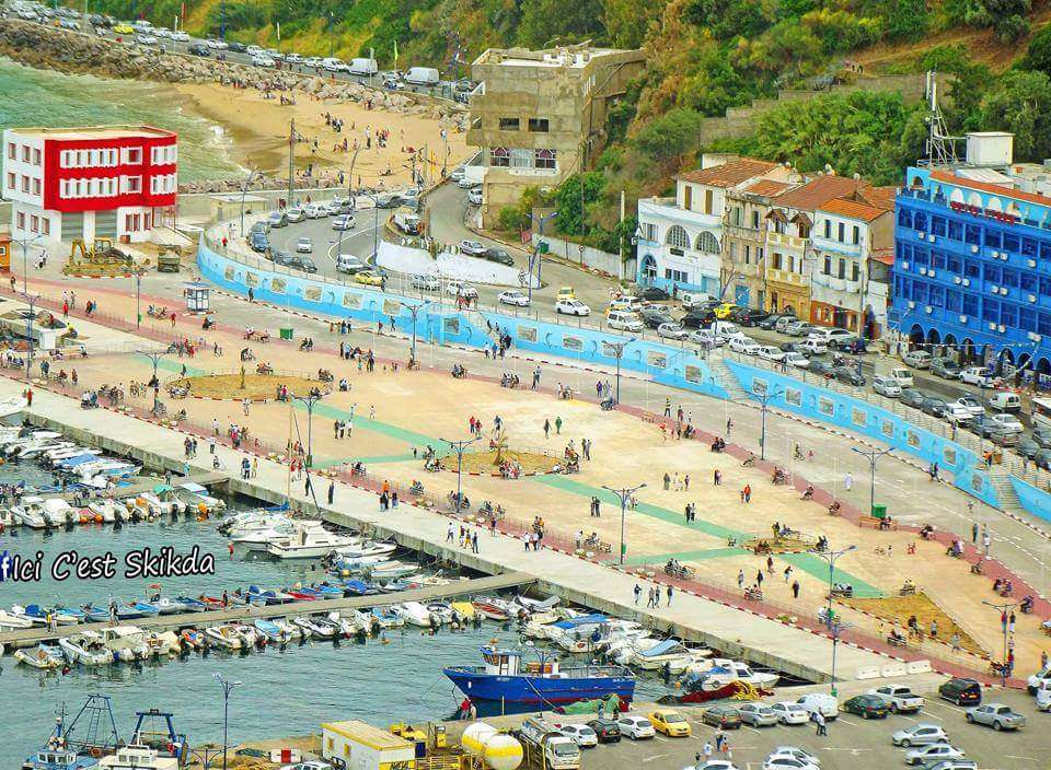 Port i deptak w Algierii puzzle online