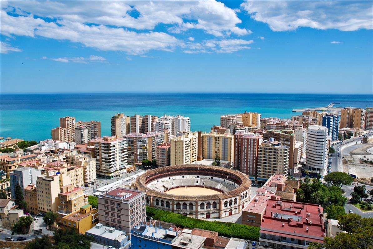 Panorama Malagi- miasta w Hiszpanii puzzle online