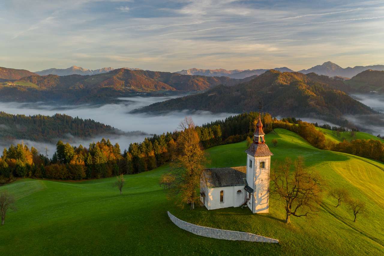 Wschód słońca w Słowenii jesienią puzzle online