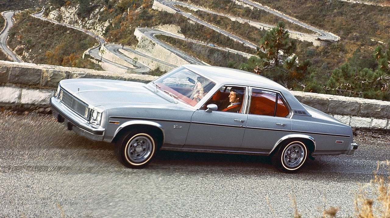 1977 Chevrolet Nova Concours puzzle online