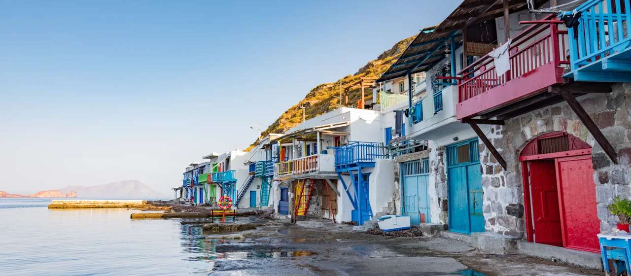 Przystań Klima na wyspie Milos w Grecji puzzle online
