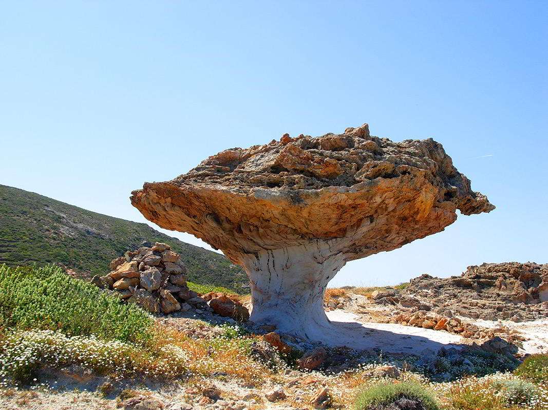 Grecka wyspa Kimolos Skiadi Rock puzzle online