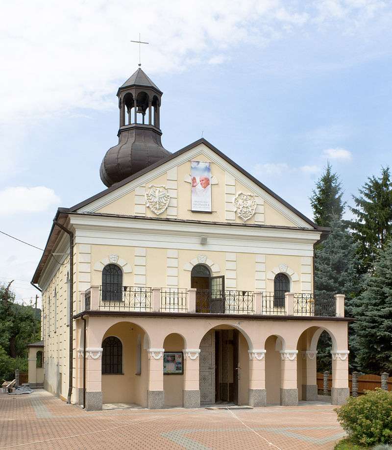 Kościół Matki Bożej Zbaraskiej w Prałkowcach puzzle online