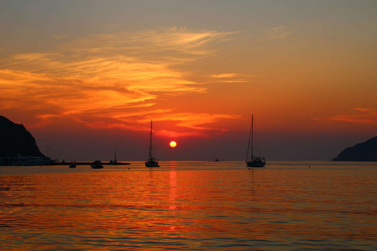Zachód słońca na greckiej wyspie Sifnos puzzle online