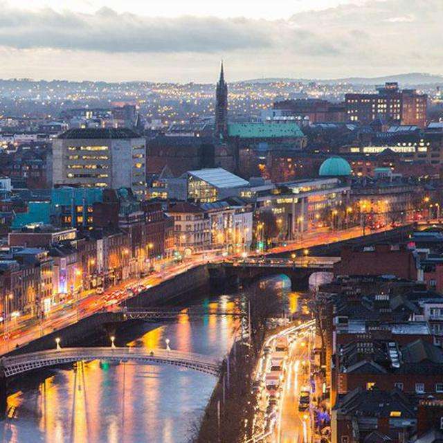 Panorama Dublina o zmierzchu- Irlandia puzzle online