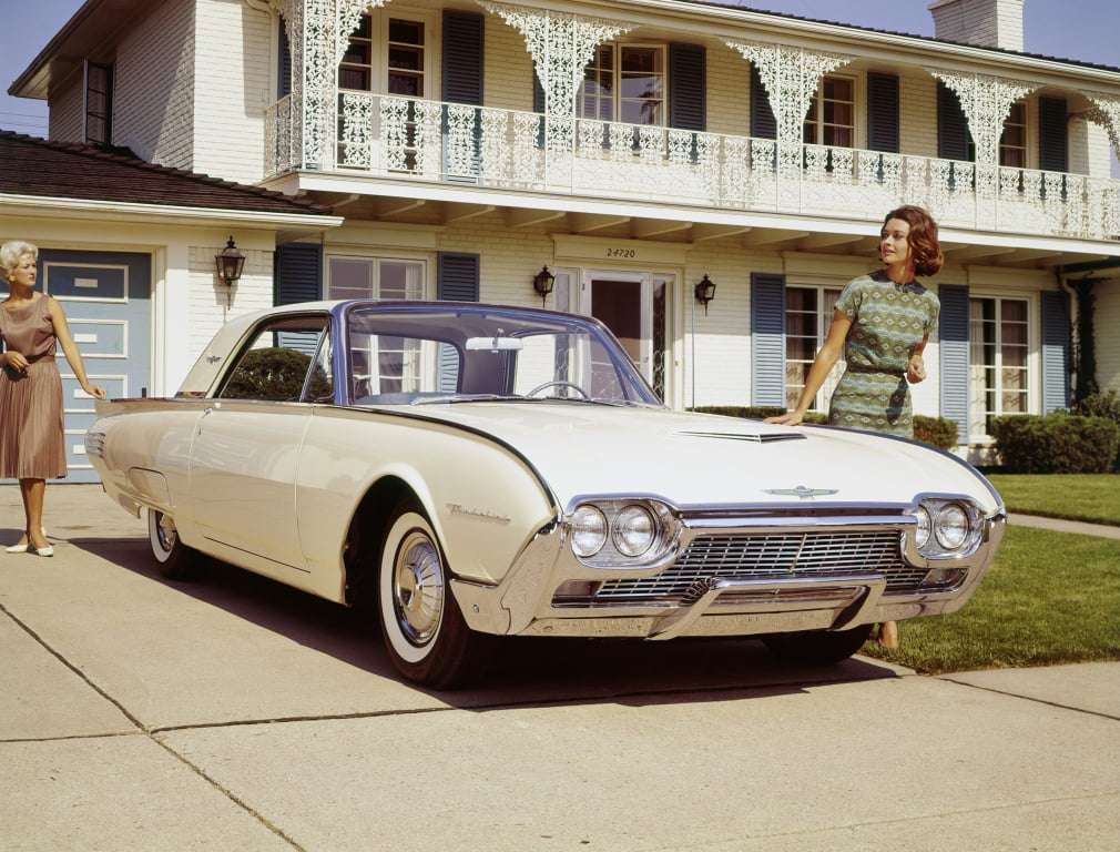 Ford Thunderbird 1961 року випуску пазл