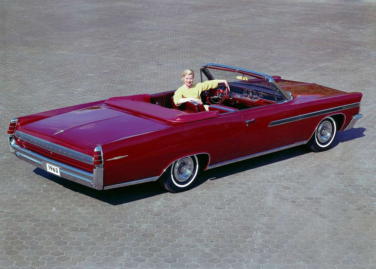 1963-as Pontiac Bonneville kabrió kirakós