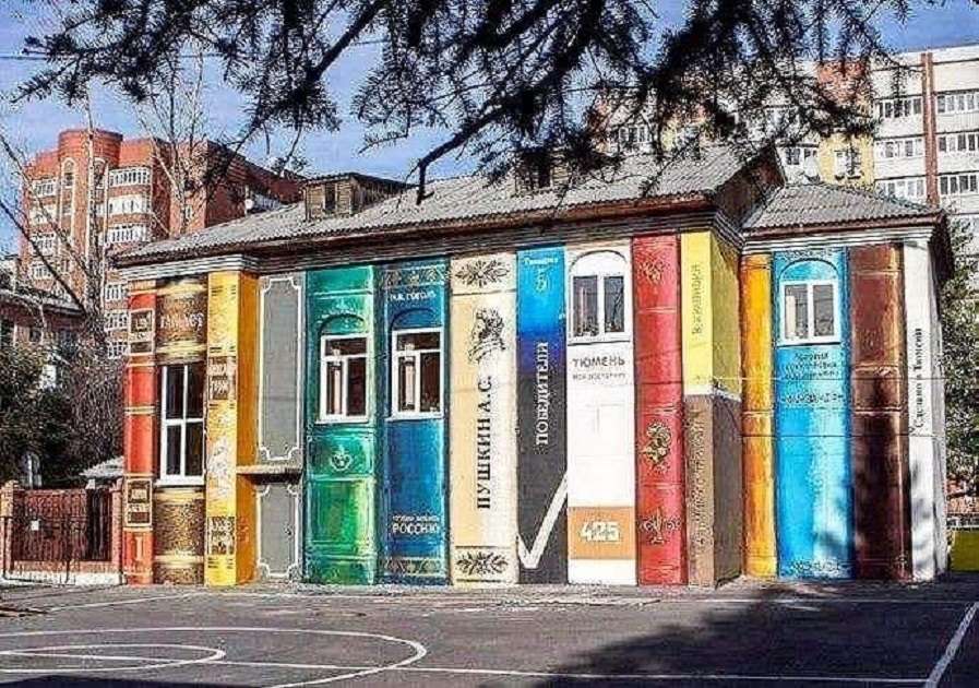 Dom miłośnika książek. puzzle online