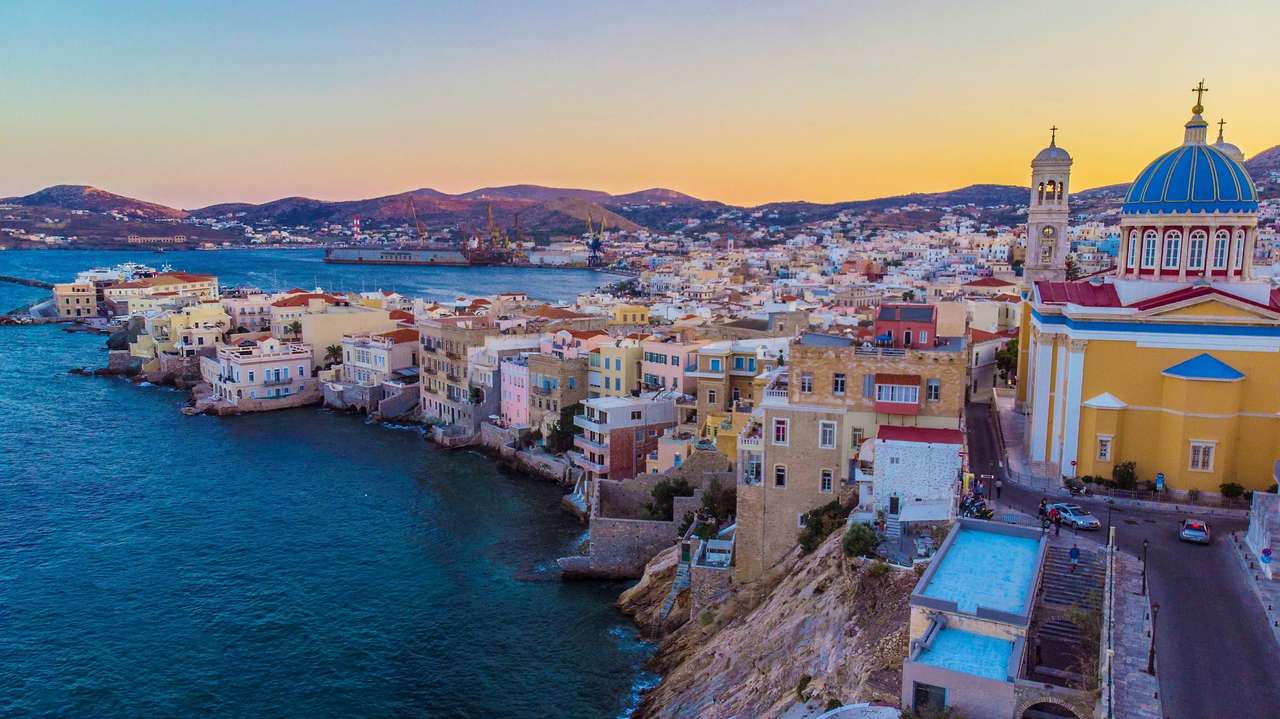 Grecka wyspa Syros Ermoupolis puzzle online