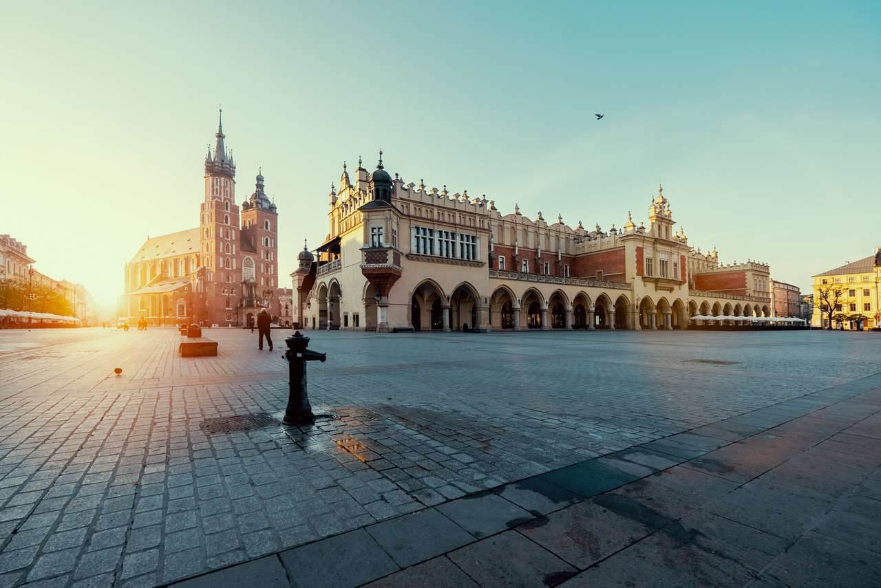 Rynek w Krakowie o wschodzie słońca puzzle online